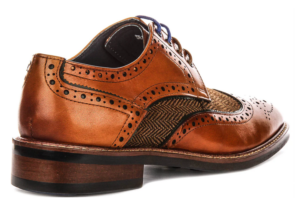 Justin Reess Sean Tweed Brogue in Tan